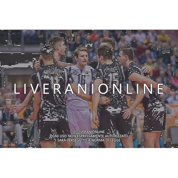 2017.12.16 KRAKOW FIVB KLUBOWE MISTRZOSTWA SWIATA W PILCE SIATKOWEJ MEZCZYZN CUCINE LUBE CIVITANOVA - PGE SKRA BELCHATOW NZ SKRA RADOSC FOT JAKUB GRUCA / FOKUSMEDIA.COM.PL / NEWSPIX.PL --- Newspix.pl *** Local Caption *** www.newspix.pl mail us: info@newspix.pl call us: 0048 022 23 22 222 --- Polish Picture Agency by Ringier Axel Springer Poland / AGENZIA ALDO LIVERANI SAS - ITALY ONLY - EDITORIAL USE ONLY - Lube Civitanova - PGE Skra Belchatow semifinale del Mondiale per Club 2017 di volley maschile a Cracovia 16 dicembre 2017 