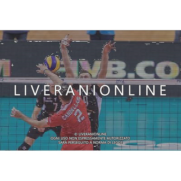 2017.12.16 KRAKOW FIVB KLUBOWE MISTRZOSTWA SWIATA W PILCE SIATKOWEJ MEZCZYZN CUCINE LUBE CIVITANOVA - PGE SKRA BELCHATOW NZ PATRYK CZARNOWSKI FOT JAKUB GRUCA / FOKUSMEDIA.COM.PL / NEWSPIX.PL --- Newspix.pl *** Local Caption *** www.newspix.pl mail us: info@newspix.pl call us: 0048 022 23 22 222 --- Polish Picture Agency by Ringier Axel Springer Poland / AGENZIA ALDO LIVERANI SAS - ITALY ONLY - EDITORIAL USE ONLY - Lube Civitanova - PGE Skra Belchatow semifinale del Mondiale per Club 2017 di volley maschile a Cracovia 16 dicembre 2017 