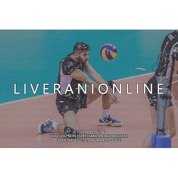 2017.12.16 KRAKOW FIVB KLUBOWE MISTRZOSTWA SWIATA W PILCE SIATKOWEJ MEZCZYZN CUCINE LUBE CIVITANOVA - PGE SKRA BELCHATOW NZ MILAD EBADIPOUR GHARA FOT JAKUB GRUCA / FOKUSMEDIA.COM.PL / NEWSPIX.PL --- Newspix.pl *** Local Caption *** www.newspix.pl mail us: info@newspix.pl call us: 0048 022 23 22 222 --- Polish Picture Agency by Ringier Axel Springer Poland / AGENZIA ALDO LIVERANI SAS - ITALY ONLY - EDITORIAL USE ONLY - Lube Civitanova - PGE Skra Belchatow semifinale del Mondiale per Club 2017 di volley maschile a Cracovia 16 dicembre 2017 