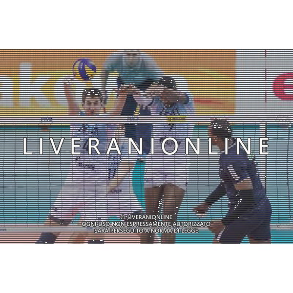 2017.12.16 KRAKOW FIVB KLUBOWE MISTRZOSTWA SWIATA W PILCE SIATKOWEJ MEZCZYZN SADA CRUZEIRO - ZENIT KAZAN NZ ARTEM VOLVICH WILFREDO LEON FOT JAKUB GRUCA / FOKUSMEDIA.COM.PL / NEWSPIX.PL --- Newspix.pl *** Local Caption *** www.newspix.pl mail us: info@newspix.pl call us: 0048 022 23 22 222 --- Polish Picture Agency by Ringier Axel Springer Poland / AGENZIA ALDO LIVERANI SAS - ITALY ONLY - EDITORIAL USE ONLY - SADA CRUZEIRO - ZENIT KAZAN semifinale del Mondiale per Club 2017 di volley maschile a Cracovia 16 dicembre 2017 