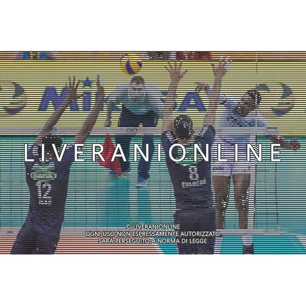 2017.12.16 KRAKOW FIVB KLUBOWE MISTRZOSTWA SWIATA W PILCE SIATKOWEJ MEZCZYZN SADA CRUZEIRO - ZENIT KAZAN NZ WILFREDO LEON FOT JAKUB GRUCA / FOKUSMEDIA.COM.PL / NEWSPIX.PL --- Newspix.pl *** Local Caption *** www.newspix.pl mail us: info@newspix.pl call us: 0048 022 23 22 222 --- Polish Picture Agency by Ringier Axel Springer Poland / AGENZIA ALDO LIVERANI SAS - ITALY ONLY - EDITORIAL USE ONLY - SADA CRUZEIRO - ZENIT KAZAN semifinale del Mondiale per Club 2017 di volley maschile a Cracovia 16 dicembre 2017 