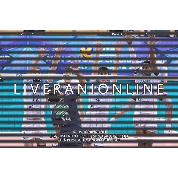 2017.12.16 KRAKOW FIVB KLUBOWE MISTRZOSTWA SWIATA W PILCE SIATKOWEJ MEZCZYZN SADA CRUZEIRO - ZENIT KAZAN NZ ALEXANDER BUTKO ARTEM VOLVICH WILFREDO LEON FOT JAKUB GRUCA / FOKUSMEDIA.COM.PL / NEWSPIX.PL --- Newspix.pl *** Local Caption *** www.newspix.pl mail us: info@newspix.pl call us: 0048 022 23 22 222 --- Polish Picture Agency by Ringier Axel Springer Poland / AGENZIA ALDO LIVERANI SAS - ITALY ONLY - EDITORIAL USE ONLY - SADA CRUZEIRO - ZENIT KAZAN semifinale del Mondiale per Club 2017 di volley maschile a Cracovia 16 dicembre 2017 