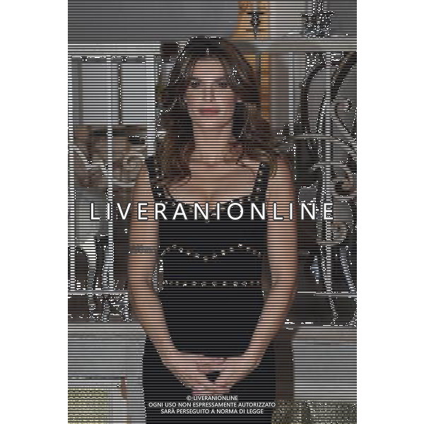 Milano, ( MI ) 19/12/2017 RAI2 - Conferenza stampa \' Le Spose di Costantino \' Nella foto: Elisabetta Canalis PH Lauro Montagnini AG ALDO LIVERANI SAS