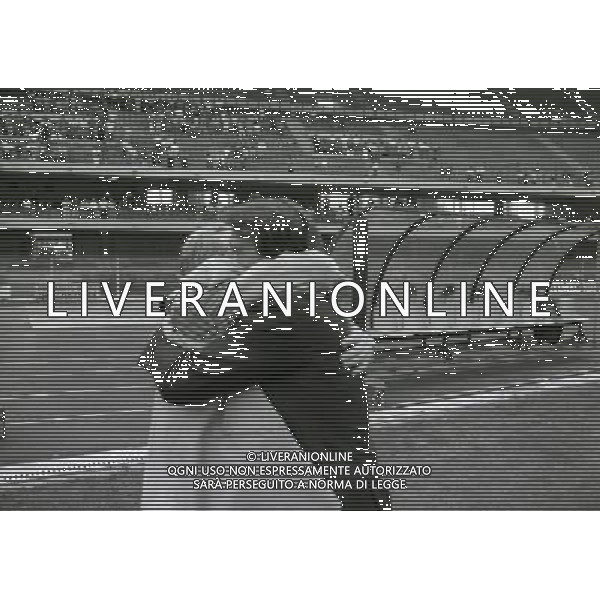 19-06 -1994 VERONA SPAREGGIO FINALE COMO SPAL 2-1 PROMOZIONE DEL COMO IN SERIE B NELLA FOTO MARCO TARDELLI ALLENATORE COMO A FINE GARA FESTEGGIA LA PROMOZIONE IN SERIE B CON IL PRESIDENTE MARIO BERETTA AG ALDO LIVERANI SAS
