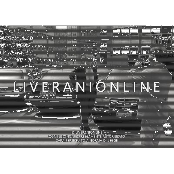 1994-1995 MILANO LEGA CALCIO VIA ROSSELLINI ARRIVO DEL L\'AVVOCATO SERGIO CAMPANA PRESIDENTE ASSOCIAZIONE CALCIATORI NELLA FOTO AVVOCATO SERGIO CAMPANA AG ALDO LIVERANI SAS