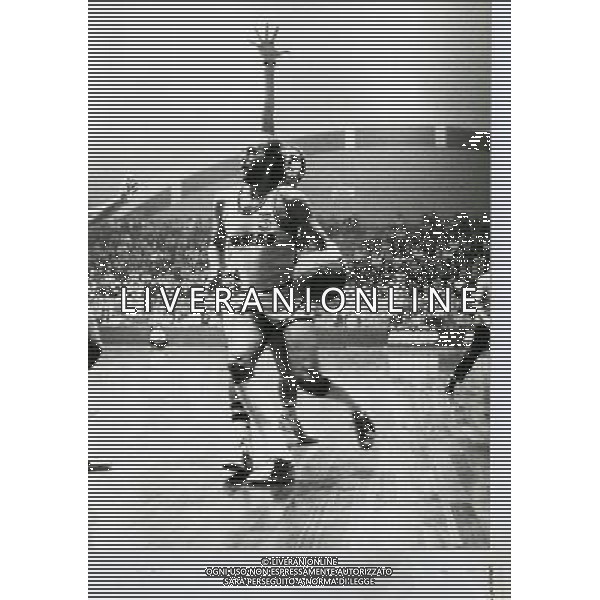 RETROSPETTIVA GIULIO IELLINI BASKET NELLA FOTO GIULIO IELLINI CON LA MAGLIA DELLA MECAP VIGEVANO AG ALDO LIVERANI SAS