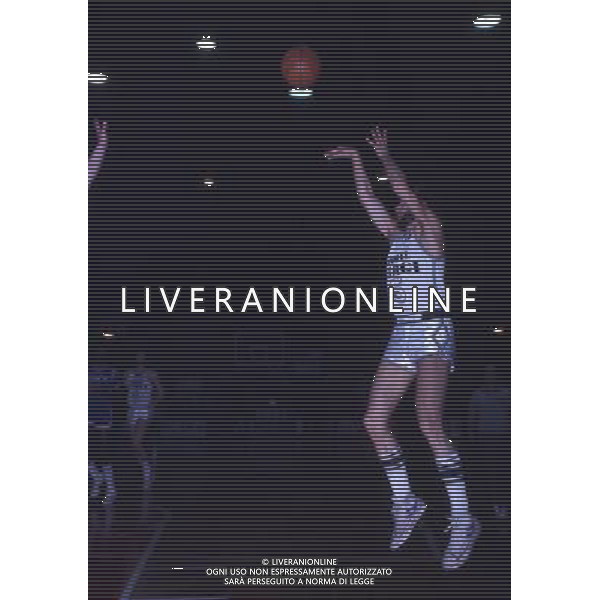 RETROSPETTIVA GIULIO IELLINI BASKET NELLA FOTO GIULIO IELLINI CON LA MAGLIA DELLA MOBILGIRGI VARESE AG ALDO LIVERANI SAS
