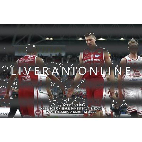 Lega Basket serie A Victoria Libertas Pesaro - EA7 Emporio Armani Milano 02/01/2018 nella foto: Tarczewski Kaleb Goudelock Andrew Â©Claudio Zamagni/Agenzia Aldo Liverani Tarczewski Kaleb Goudelock Andrew during basketball match between Victoria Libertas Pallacanestro Pesaro and EA7 Emporio Armani Milano at Adriatic Arena in Pesaro on January 02 2018 photo credit Claudio Zamagni/Aldo Liverani Photo Agency 