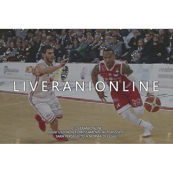 Lega Basket serie A Victoria Libertas Pesaro - EA7 Emporio Armani Milano 02/01/2018 nella foto: Jerrells Curtis Â©Claudio Zamagni/Agenzia Aldo Liverani Jerrells Curtis during basketball match between Victoria Libertas Pallacanestro Pesaro and EA7 Emporio Armani Milano at Adriatic Arena in Pesaro on January 02 2018 photo credit Claudio Zamagni/Aldo Liverani Photo Agency 