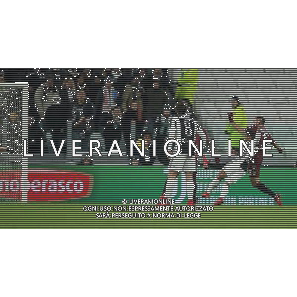 Coppa Italia TIM Cup 2017/2018 Quarti di Finale Torino - 03.01.2018 Juventus-Torino Nella Foto: il gol di Douglas Costa /Ph.Vitez-Ag. Aldo Liverani
