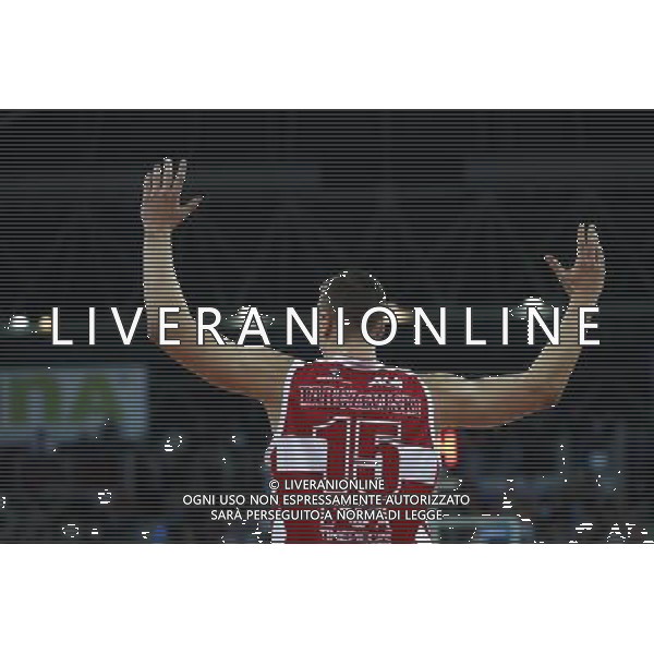 Lega Basket serie A Victoria Libertas Pesaro - EA7 Emporio Armani Milano 02/01/2018 nella foto: Tarczewski Kaleb ©Claudio Zamagni/Agenzia Aldo Liverani Tarczewski Kaleb during basketball match between Victoria Libertas Pallacanestro Pesaro and EA7 Emporio Armani Milano at Adriatic Arena in Pesaro on January 02 2018 photo credit Claudio Zamagni/Aldo Liverani Photo Agency 