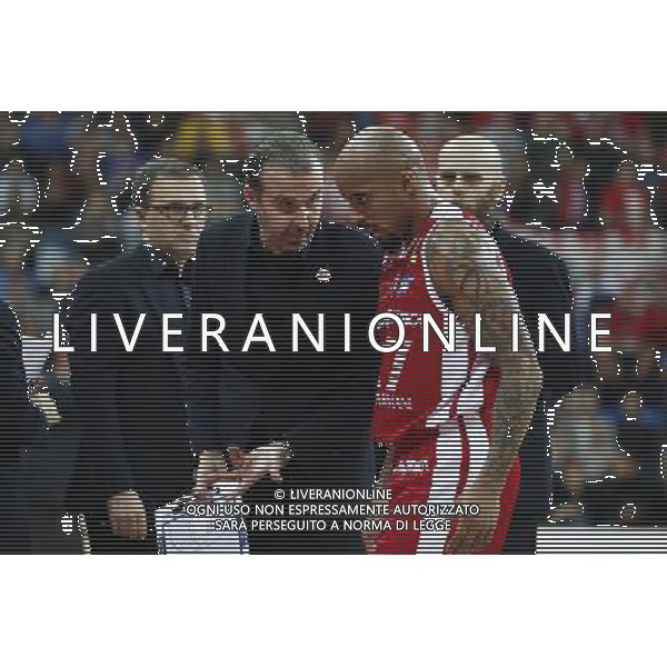 Lega Basket serie A Victoria Libertas Pesaro - EA7 Emporio Armani Milano 02/01/2018 nella foto: coach Simone Pianigiani e Theodore Jordan ©Claudio Zamagni/Agenzia Aldo Liverani coach Simone Pianigiani and Theodore Jordan during basketball match between Victoria Libertas Pallacanestro Pesaro and EA7 Emporio Armani Milano at Adriatic Arena in Pesaro on January 02 2018 photo credit Claudio Zamagni/Aldo Liverani Photo Agency 