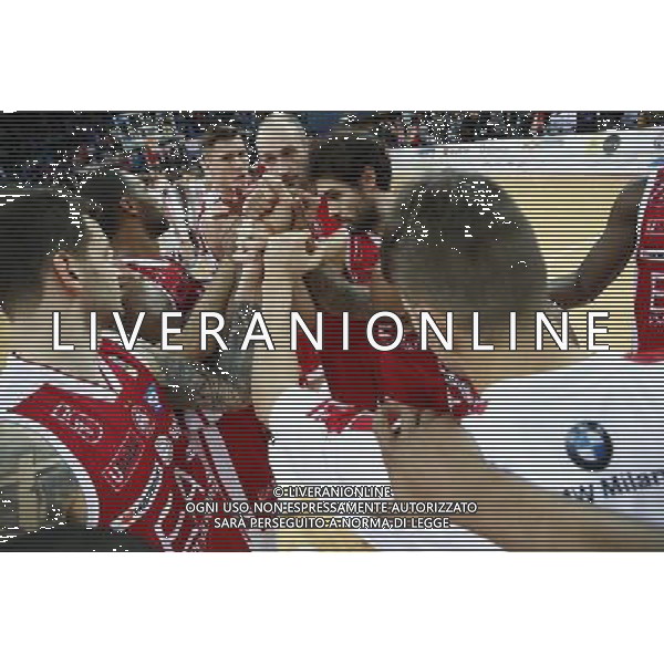 Lega Basket serie A Victoria Libertas Pesaro - EA7 Emporio Armani Milano 02/01/2018 nella foto: esultanza milano ©Claudio Zamagni/Agenzia Aldo Liverani EA7 Emporio Armani Milano celebrates the victory during basketball match between Victoria Libertas Pallacanestro Pesaro and EA7 Emporio Armani Milano at Adriatic Arena in Pesaro on January 02 2018 photo credit Claudio Zamagni/Aldo Liverani Photo Agency 