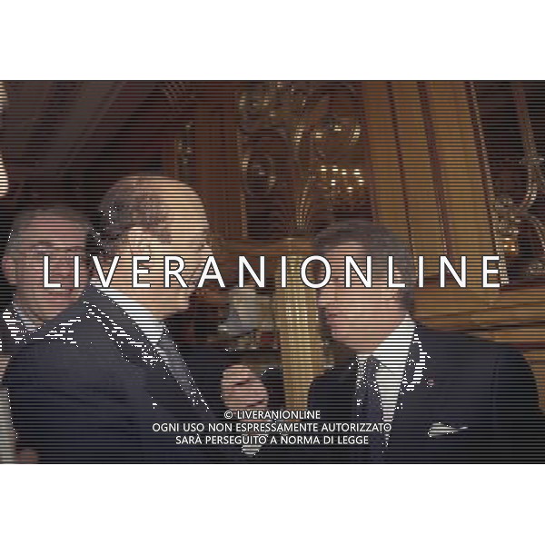 20-12-1998 MILANO HOTEL PRINCIPE E SAVOIA FESTA NATALIZIA LEGA CALCIO nella foto luciano moggi con vittorio cecchi gori ag aldo liverani sas