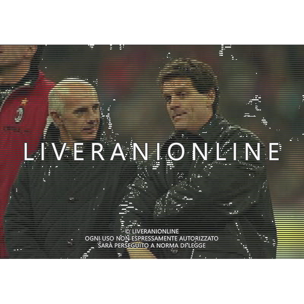 MILANO-28-10-1997 PARTITA AMICHEVOLE PER L\'ADDIO AL CALCIO DI FRANCO BARESI MILAN RESTO DEL MONDO NELLA FOTO ARRIGO SACCHI E FABIO CAPELLO AG ALDO LIVERANI SAS