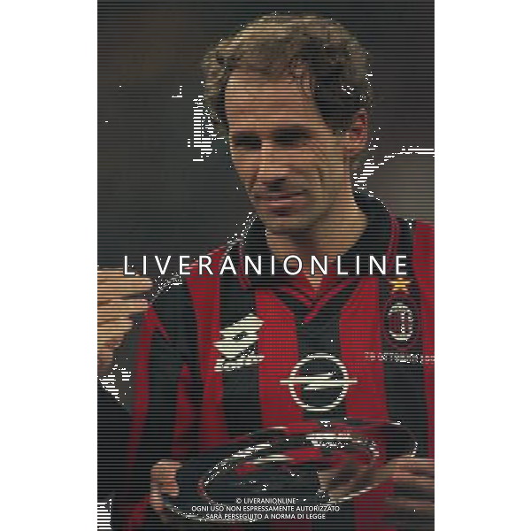 MILANO-28-10-1997 PARTITA AMICHEVOLE PER L\'ADDIO AL CALCIO DI FRANCO BARESI MILAN RESTO DEL MONDO NELLA FOTO FRANCO BARESI AG ALDO LIVERANI SAS