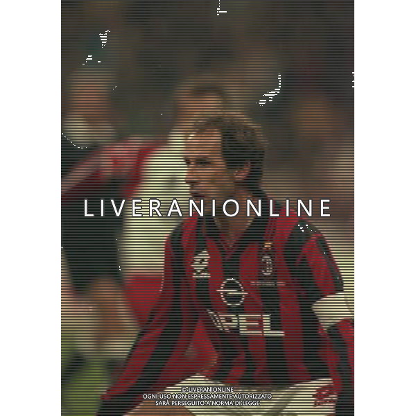 MILANO-28-10-1997 PARTITA AMICHEVOLE PER L\'ADDIO AL CALCIO DI FRANCO BARESI MILAN RESTO DEL MONDO NELLA FOTO FRANCO BARESI AG ALDO LIVERANI SAS