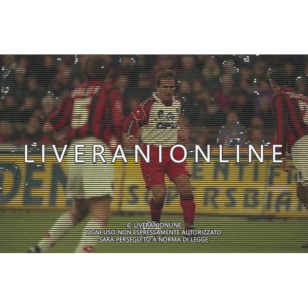 MILANO-28-10-1997 PARTITA AMICHEVOLE PER L\'ADDIO AL CALCIO DI FRANCO BARESI MILAN RESTO DEL MONDO NELLA FOTO ZICO AG ALDO LIVERANI SAS