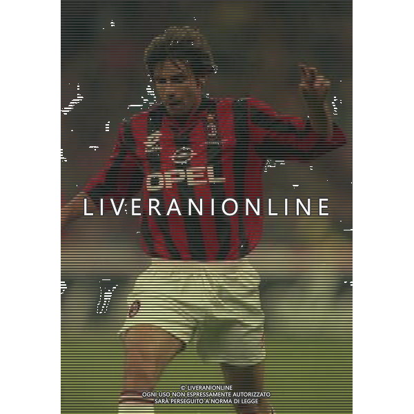 MILANO-28-10-1997 PARTITA AMICHEVOLE PER L\'ADDIO AL CALCIO DI FRANCO BARESI MILAN RESTO DEL MONDO NELLA FOTO FILIPPO GALLI AG ALDO LIVERANI SAS