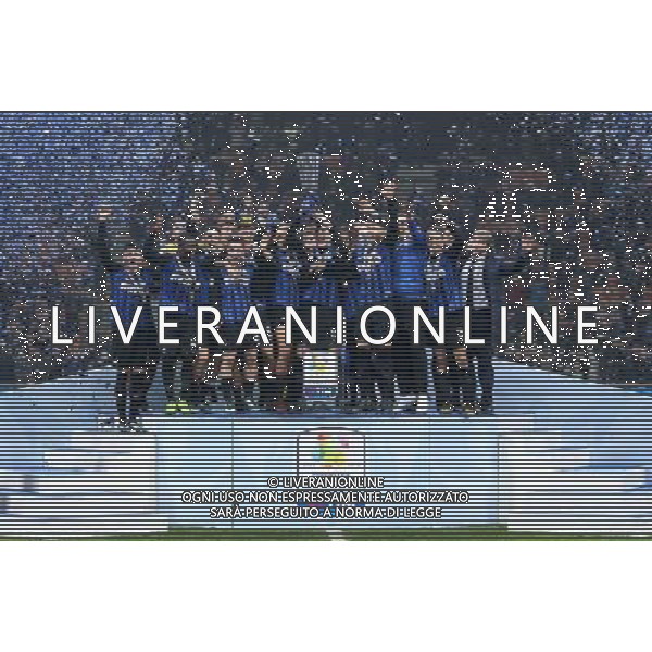 Supercoppa Primavera TIM 2017 Milano - 07.01.2018 Inter-Roma Nella Foto:manuel lombardoni alza la supercoppa - esultanza e festeggiamenti a fine gara dei giocatori inter vincitori /Ph.Vitez-Ag. Aldo Liverani