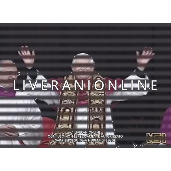 Roma 19/04/2005 Citta\' Del vaticano Eletto il Nuovo papa Joseph Ratzinger Benedetto XVI ag.aldo liverani- Citare La Fonte televisiva