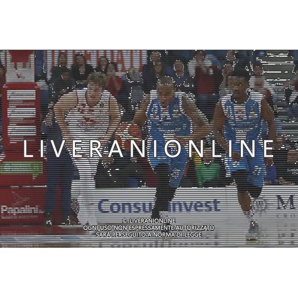 Lega Basket serie A Victoria Libertas Pallacanestro Pesaro - Banco di Sardegna Sassari 13/01/2018 nella foto: Hatcher Williams Â©Claudio Zamagni/Agenzia Aldo Liverani Hatcher Williams during basketball match between Victoria Libertas Pallacanestro Pesaro and Banco di Sardegna Sassari at Adriatic Arena in Pesaro on January 13 2018 photo credit Claudio Zamagni/Aldo Liverani Photo Agency / AGENZIA ALDO LIVERANI SAS 