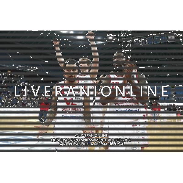Lega Basket serie A Victoria Libertas Pallacanestro Pesaro - Banco di Sardegna Sassari 13/01/2018 nella foto: esultanza Victoria libertas ©Claudio Zamagni/Agenzia Aldo Liverani victoria libertas celebrates the victory during basketball match between Victoria Libertas Pallacanestro Pesaro and Banco di Sardegna Sassari at Adriatic Arena in Pesaro on January 13 2018 photo credit Claudio Zamagni/Aldo Liverani Photo Agency 