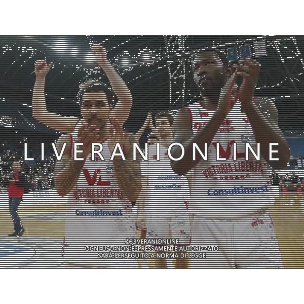 Lega Basket serie A Victoria Libertas Pallacanestro Pesaro - Banco di Sardegna Sassari 13/01/2018 nella foto: esultanza victoria libertas ©Claudio Zamagni/Agenzia Aldo Liverani victoria libertas celebrates the victory during basketball match between Victoria Libertas Pallacanestro Pesaro and Banco di Sardegna Sassari at Adriatic Arena in Pesaro on January 13 2018 photo credit Claudio Zamagni/Aldo Liverani Photo Agency 
