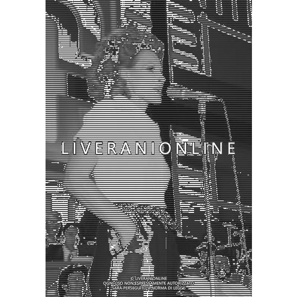 ORNELLA VANONI, cantante e attrice italiana a Venezia nel 1973 - RETROSPETTIVA Â©ARCHIVIO / AGENZIA ALDO LIVERANI SAS 