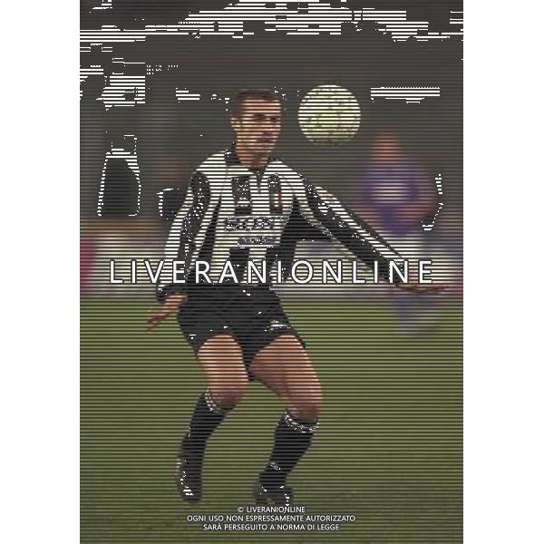 20-01-1998 TORINO COPPA ITALIA JUVENTUS FIORENTINA 0-0 NELLA FOTO PAOLO MONTERO AG ALDO LIVERANI SAS