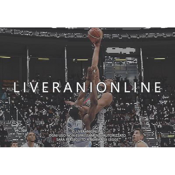 Virtus Segafredo BOLOGNA - Dolomiti Energia TRENTINO BASKET SERIE A1 21 GENNAIO 2018 NELLA FOTO Kenny Lawson e Dominique Sutton © OPTIMAFOTO / AGENZIA ALDO LIVERANI SAS