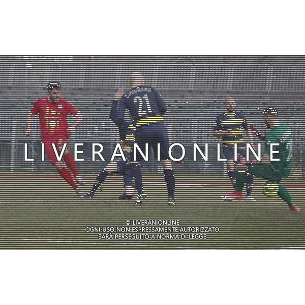 Santarcangelo - Albinoleffe Campionato di calcio serie C girone B 27/01/2018 nella foto: Esposito Federico tira in porta Â©Claudio Zamagni/Agenzia Aldo Liverani / AGENZIA ALDO LIVERANI SAS