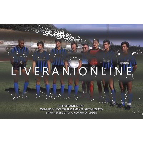 RETROSPETTIVA ROMEO ANCONETANI PRESIDENTE PISA CALCIO NELLA FOTO ROMEO ANCONETANI PRESIDENTE PISA CALCIO CON L\'ALLENATORE GIUSEPPE MATERAZZI E I NUOVI ACQUISTI AG ALDO LIVERANI SAS