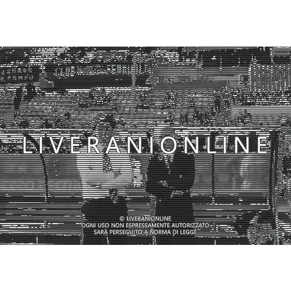 RETROSPETTIVA GIOVANNI TRAPATTONI ALLENATORE1987-1988 NELLA FOTO PASQUALE BERGAMO DOTTORE INTER CON GIOVANNI TRAPATTONI AG ALDO LIVERANI SAS