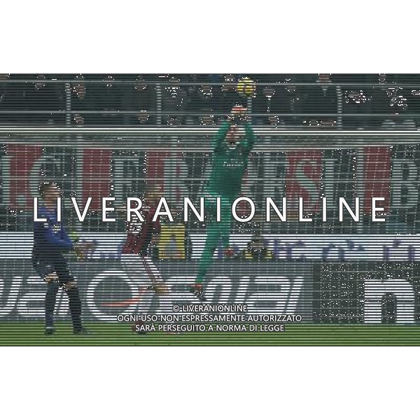 Coppa Italia TIM Cup 2017/2018 Semifinale Andata Milano - 31.01.2018 Milan-Lazio Nella Foto: gianluigi donnarumma in parata /Ph.Vitez-Ag. Aldo Liverani