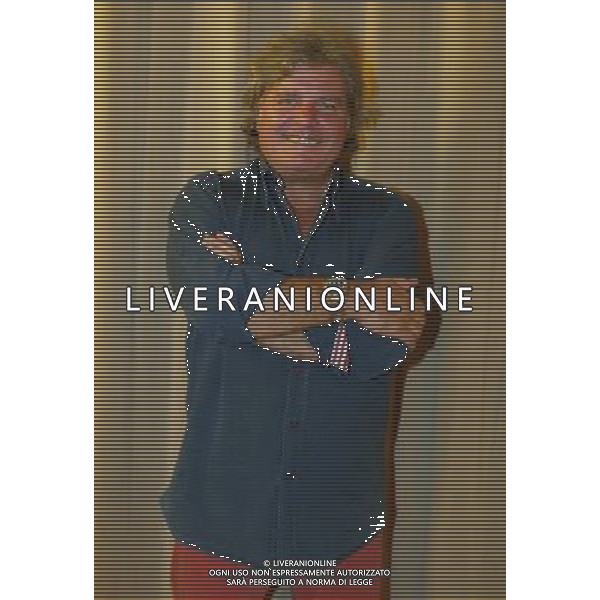 MILANO 8/9/2004 TEATRO SAN BABILA PRESENTAZIONE ALLA STAMPA DELLA STAGIONE TEATRALE 2004/2005 NELLA FOTO MAURO DI FRANCESCO (ATTORE) FOTO MARIO ROMANO/AG ALDO LIVERANI