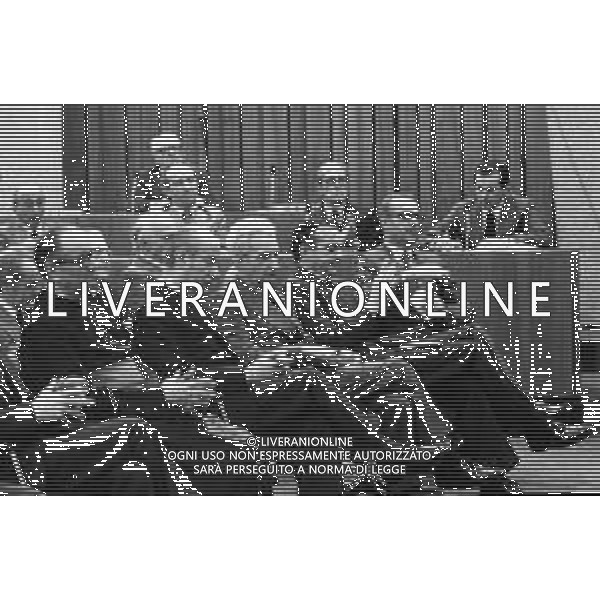La prima seduta del consiglio regionale nella sede del palazzo della Regione Lombardia, Grattacielo Pirelli \'Pirellone\' a Milano 2 giugno 1980 - RETROSPETTIVA ©ARCHIVIO / AGENZIA ALDO LIVERANI SAS
