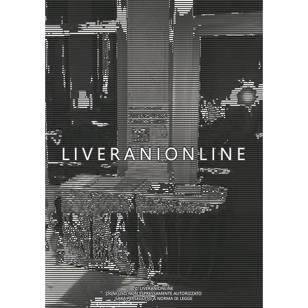 1980 SEDE DEL CORRIERE DELLA SERA IN VIA SOLFERINO 28 MILANO IN LUTTO PER L\'OMICIDIO DEL GIORNALISTA WALTER TOBAGI AG ALDO LIVERANI SAS