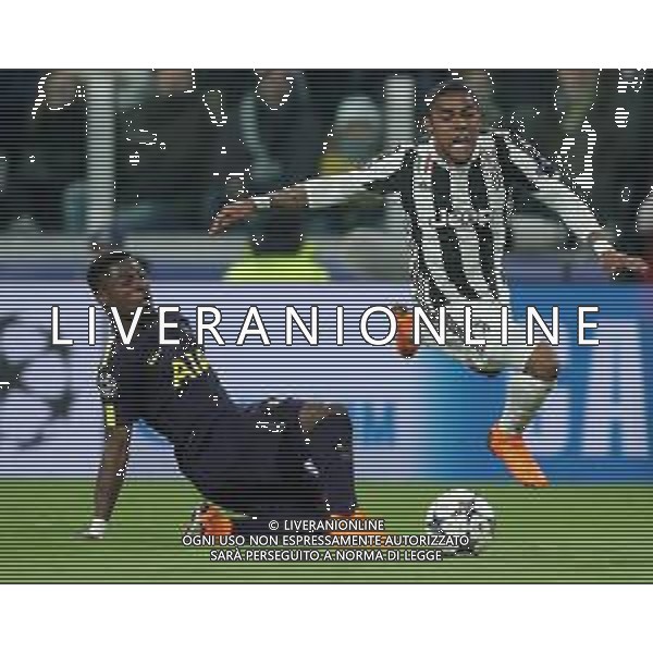 UEFA Champions League 2017/2018 Ottavi di Finale Andata Torino - 13.02.2018 Juventus-Tottenham Hotspur Nella Foto:Douglas Costa - Aurier Serge /Ph.Vitez-Ag. Aldo Liverani