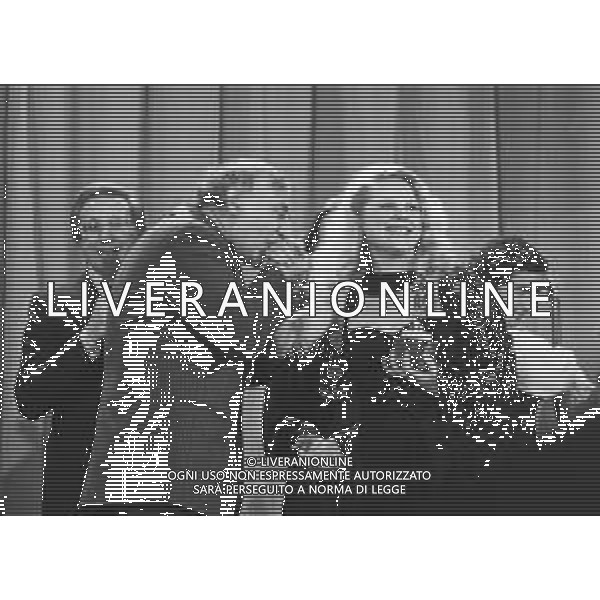 25mo Festival della canzone italiana al salone delle feste del casino\' di Sanremo 1975 - RETROSPETTIVA nella foto la vincitrice GILDA, pseudonimo di Rosangela Scalabrino ©ARCHIVIO / AGENZIA ALDO LIVERANI SAS