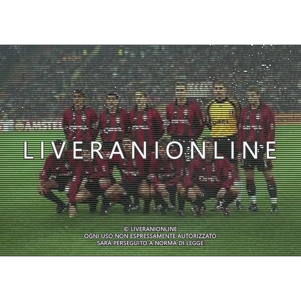 26-10-1999 MILANO- STADIO GIUSEPPE MEAZZA CHAMPIONS LEAGUE MILAN CHELSEA 1-1 NELLA FOTO FORMAZIONE MILAN DA SIN IN PIEDI PAOLO MALDINI-ROBERT AYALA-MASSIMO AMBROSINI-OLIVER BIERHOFF-CHRISTIAN ABBIATI-ANDRIY SHEVCHENKO SED SINSITRA SERGINHO-ANDREAS GUGLIELMINPIETRO-GENNARO GATTUSO-LEONARDO-ALESSANDRO COSTACURTA AG ALDO LIVERANI SAS
