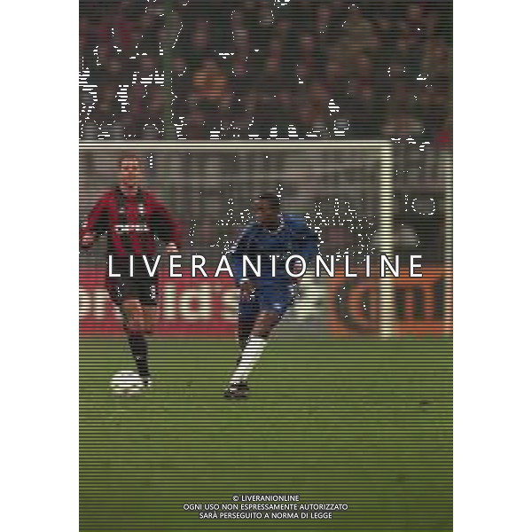 26-10-1999 MILANO- STADIO GIUSEPPE MEAZZA CHAMPIONS LEAGUE MILAN CHELSEA 1-1 NELLA FOTO BABAYARO CELESTINE AG ALDO LIVERANI SAS