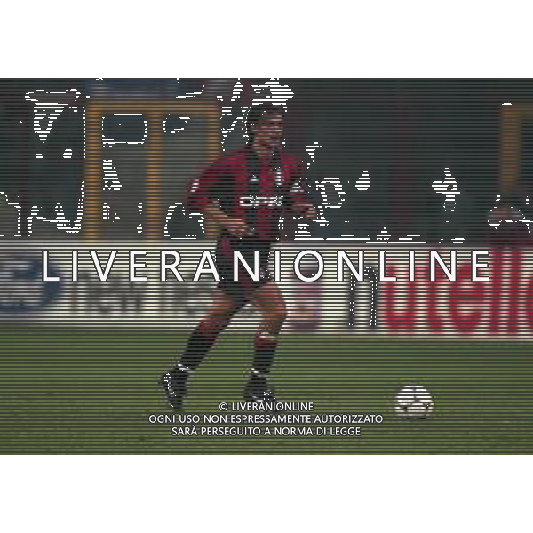26-10-1999 MILANO- STADIO GIUSEPPE MEAZZA CHAMPIONS LEAGUE MILAN CHELSEA 1-1 NELLA FOTO PAOLO MALDINI AG ALDO LIVERANI SAS