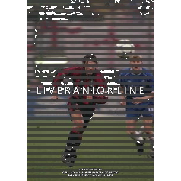 26-10-1999 MILANO- STADIO GIUSEPPE MEAZZA CHAMPIONS LEAGUE MILAN CHELSEA 1-1 NELLA FOTO PAOLO MALDINI AG ALDO LIVERANI SAS
