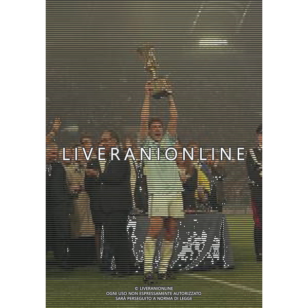 29-04-1998 ROMA -FINALE DI COPPA ITALIA TIM LAZIO MILAN 3-1 NELLA FOTO DIEGO FUSER CON LA COPPA ITALIA AG ALDO LIVERANI SAS