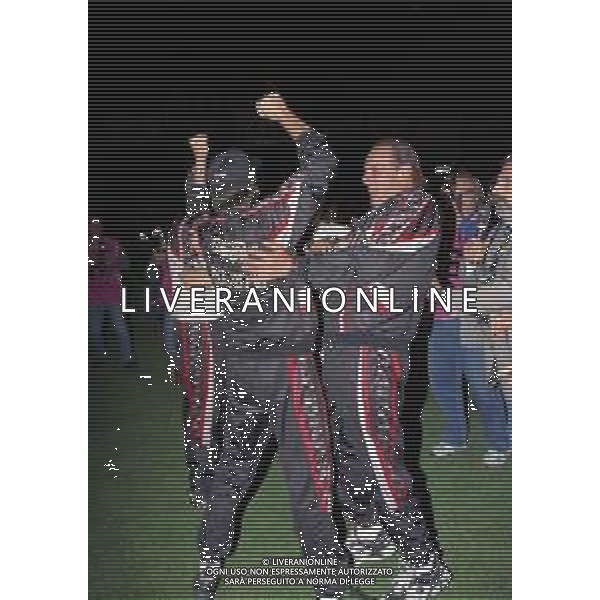 29-05-1999 VICENZA -FINALE DI COPPA ITALIA VICENZA NAPOLI 3-0 NELLA FOTO I GIOCATORI DEL VICENZA FESTAEGGIANO LA VITTORIA DELLA COPPA ITALIA AG ALDO LIVERANI SAS