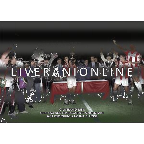 29-05-1999 VICENZA -FINALE DI COPPA ITALIA VICENZA NAPOLI 3-0 NELLA FOTO I GIOCATORI DEL VICENZA FESTAEGGIANO LA VITTORIA DELLA COPPA ITALIA AG ALDO LIVERANI SAS