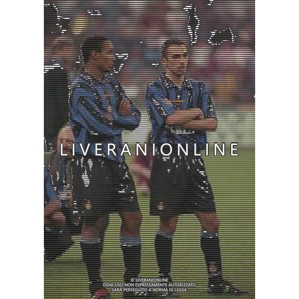 21-05-1997 MILANO FINALE DI COPPA UEFA INTER SHALKE 04 1-0 DOPO I RIGORI 4-1 NELLA FOTO PAUL INCE EYOURI DJORKAEFF AG ALDO LIVERANI SAS