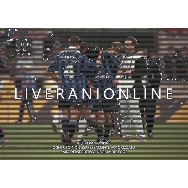 21-05-1997 MILANO FINALE DI COPPA UEFA INTER SHALKE 04 1-0 DOPO I RIGORI 4-1 NELLA FOTO JAVIER ZANETTI CONSOLA IVAN ZAMORANO AG ALDO LIVERANI SAS