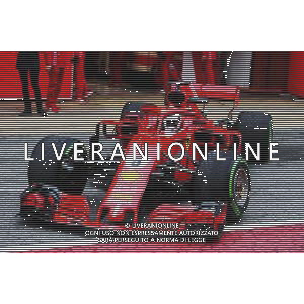 Sebastian Vettel (GER) Ferrari SF71H leaves the pits. 27.02.2018. Formula One Testing, Day Two, Barcelona, Spain. Tuesday. / AGENZIA ALDO LIVERANI SAS - ITALY ONLY EDITORIAL USE ONLY - Motor Racing - Formula One Testing - Test One - F1 Day 2 - Barcellona, Spagna 27 febbraio 2018